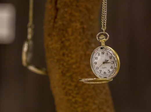 watch & centre pieces