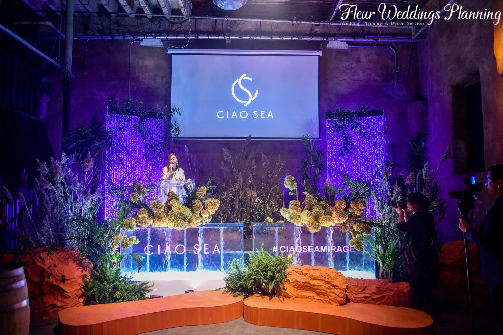 corporate party decor